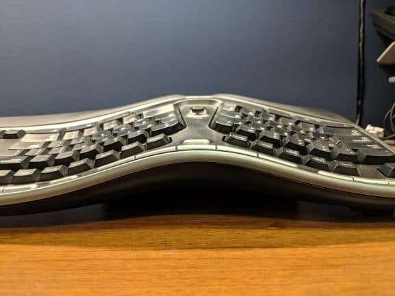 Keyboard and Mouse Position for Gaming ergonomic keyboards
