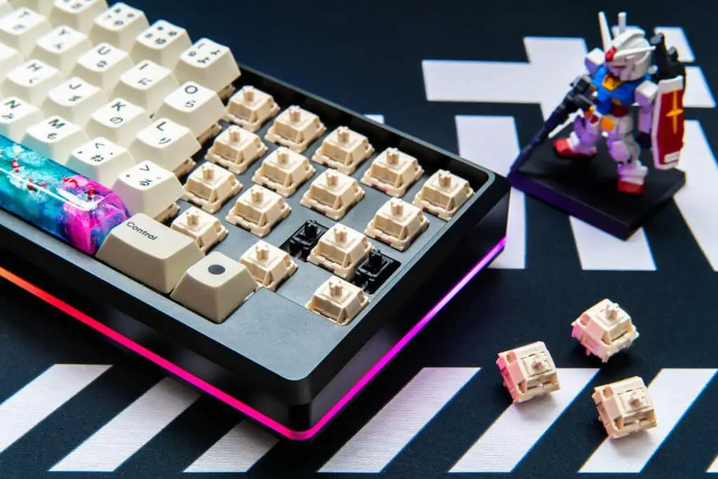 Cream Switches Vs Tealios Switches tea