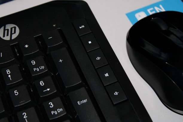 HP Wireless Keyboard and Mouse 300 Media Keys