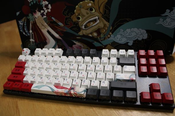 varmilo ma87 sakura